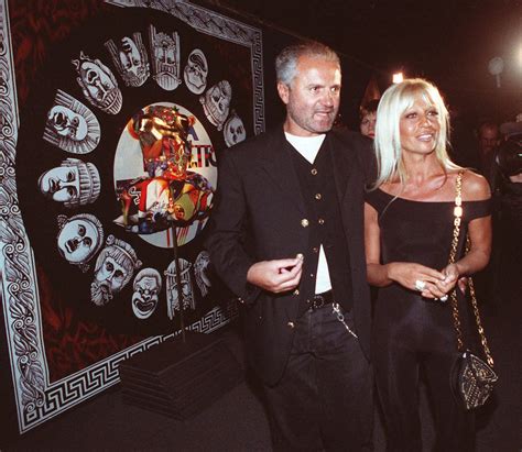 perche versace è stato ucciso|20 anni fa l’omicidio di Gianni Versace: la tragica fine del grande .